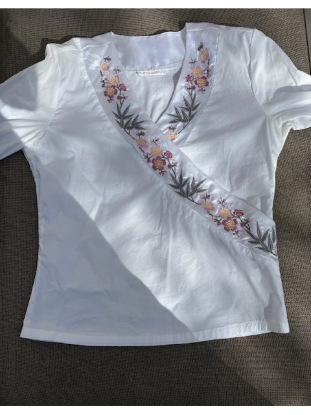 Hong Kong White Blouse with Flower Embroidery, like new, women's size XS